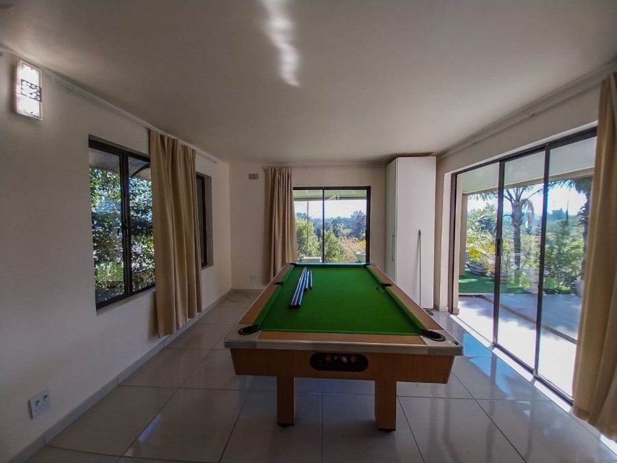 5 Bedroom Property for Sale in Meerhof North West